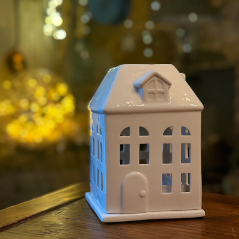 Candle Warmers Illumination Fragrance Warmer Porcelain House w/Just Jill Wax Melts