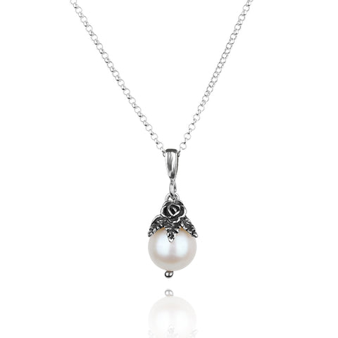 Danny Newfeld Pearl Earrings and Pendant Set